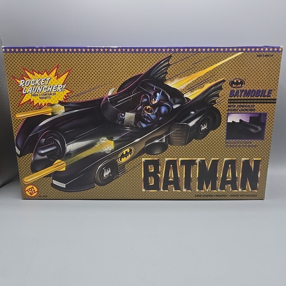 1989 Toy Biz Batman Batmobile w/ Rocket Launcher + Armor Cocoon & Box - Picture 14 of 16